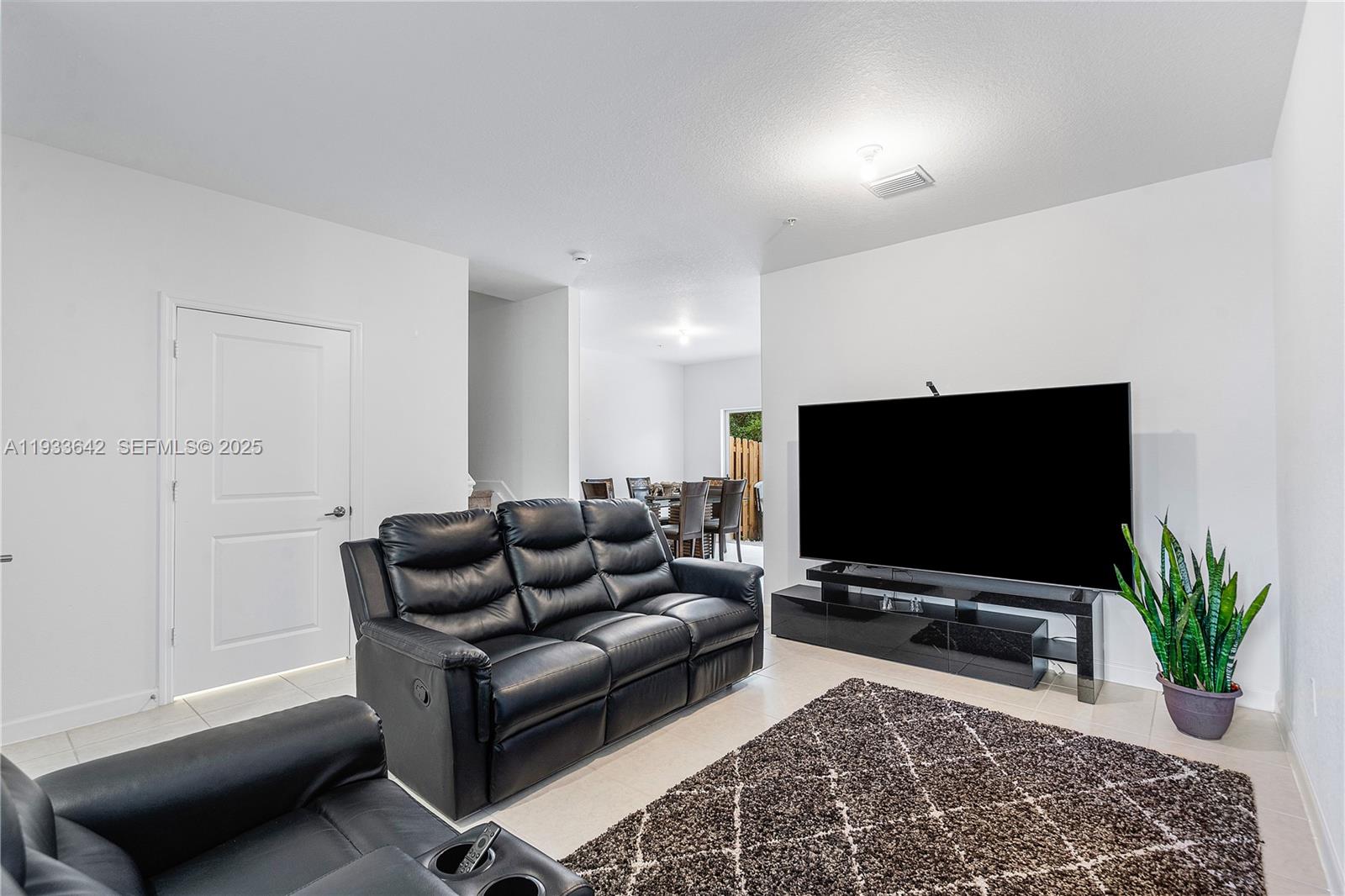 CALCUTTA FIRST ADDITION - Residential