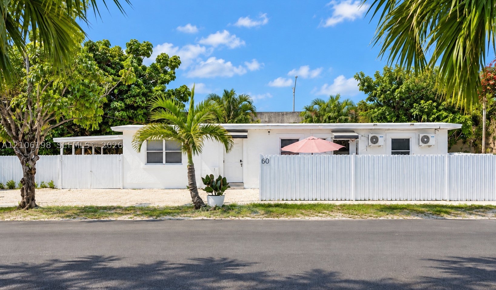 600 NW 116th Ter