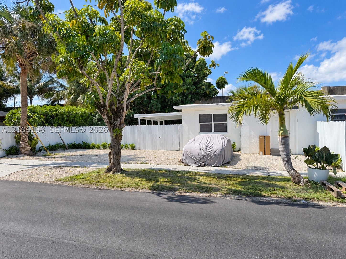 600 NW 116th Ter