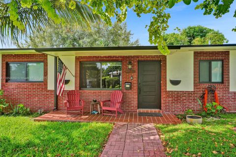 278 NE 116th St Miami FL 33161