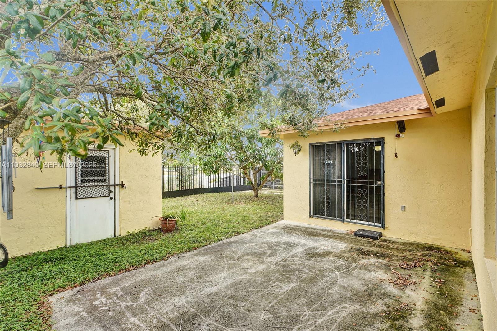 GOLDEN GARDENS SEC 8 - Residential