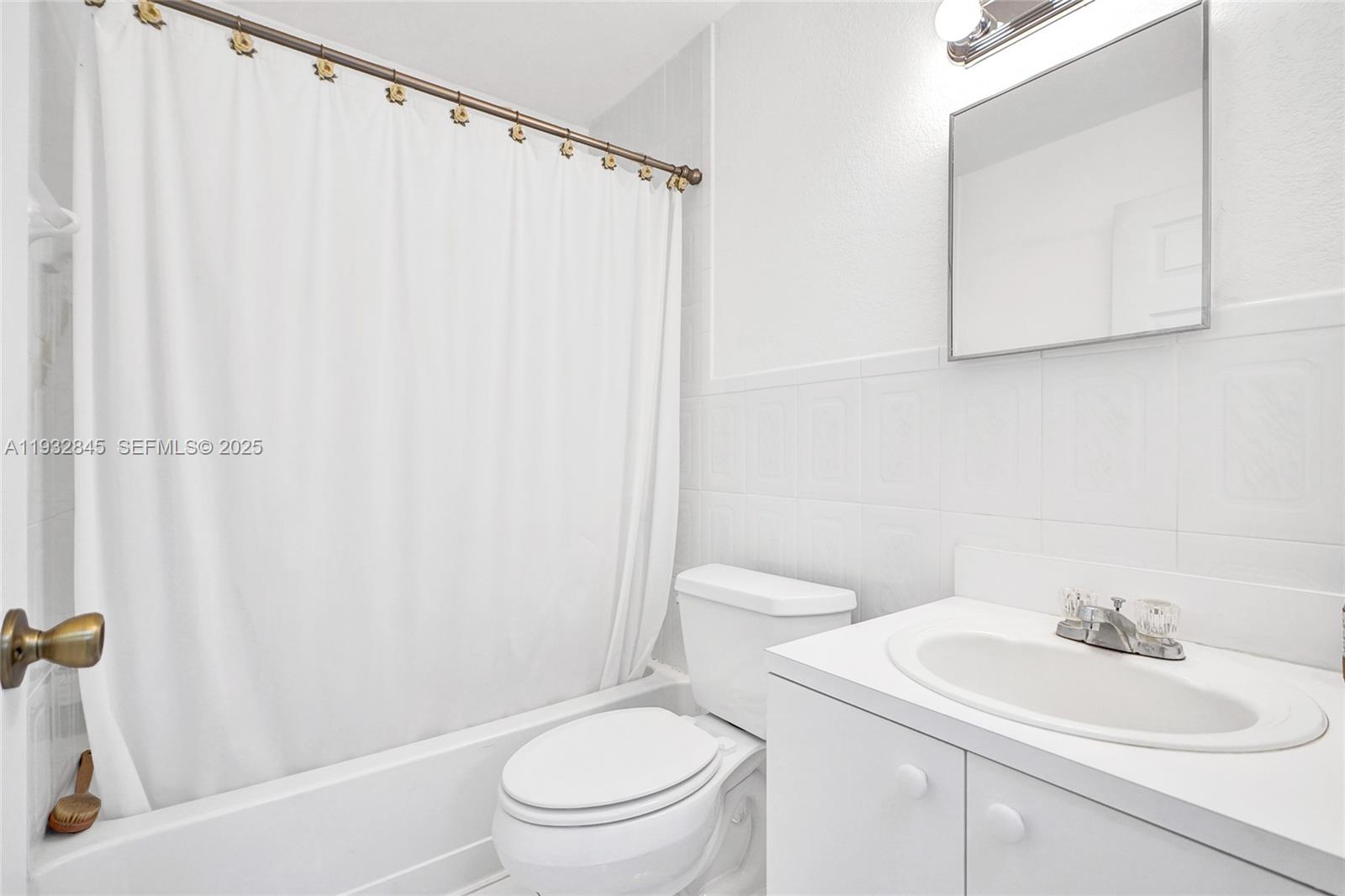 GOLDEN GARDENS SEC 8 - Residential