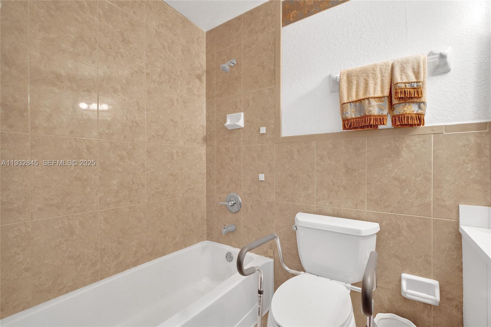 GOLDEN GARDENS SEC 8 - Residential