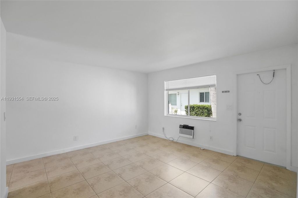Photo of 932 Moffett St #5, Hallandale Beach, FL 33009 (MLS # A11931554)