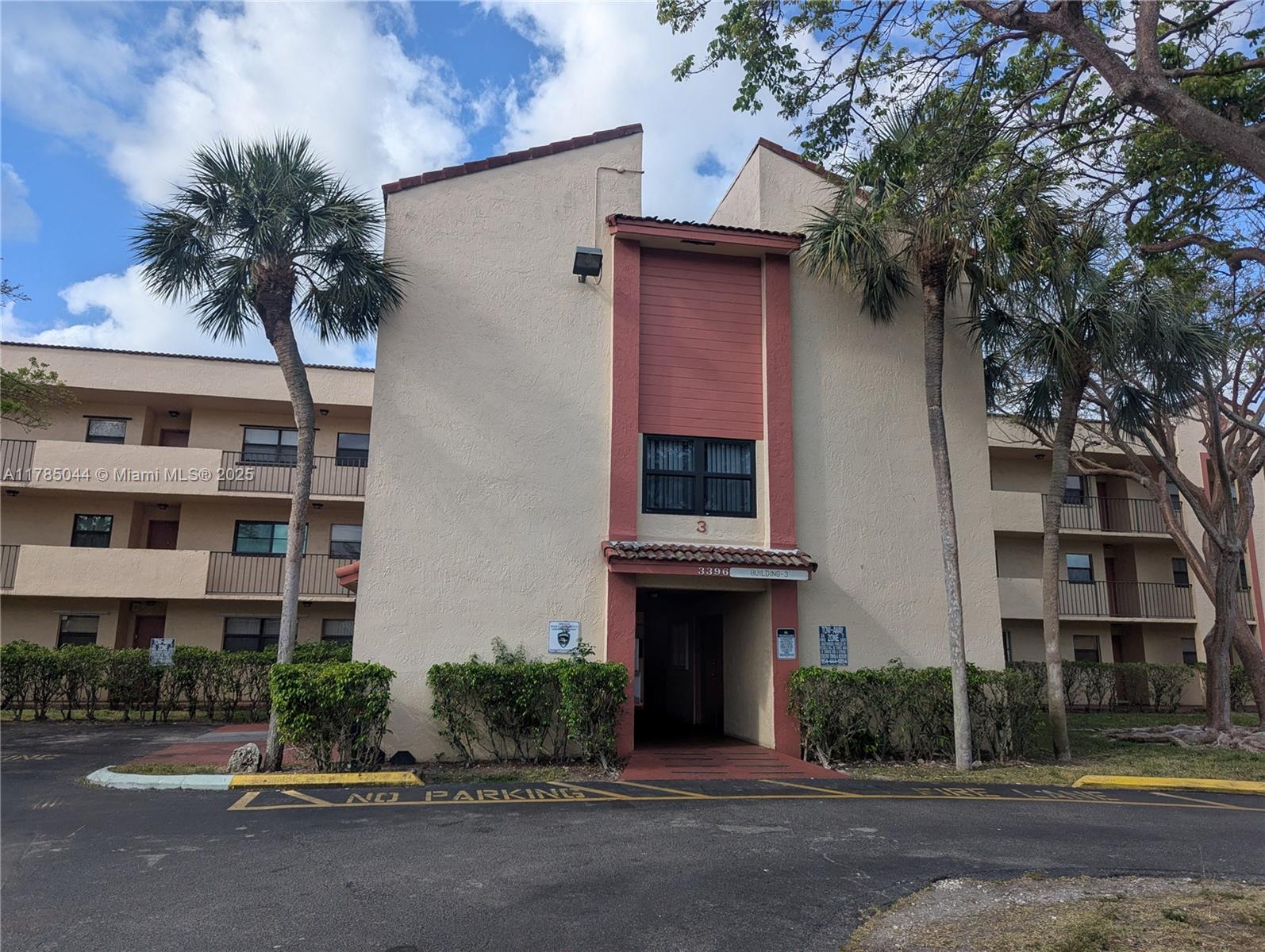 Rental Property at 3396 Foxcroft Rd 302, Miramar, Broward County, Florida - Bedrooms: 3 
Bathrooms: 2  - $2,550 MO.