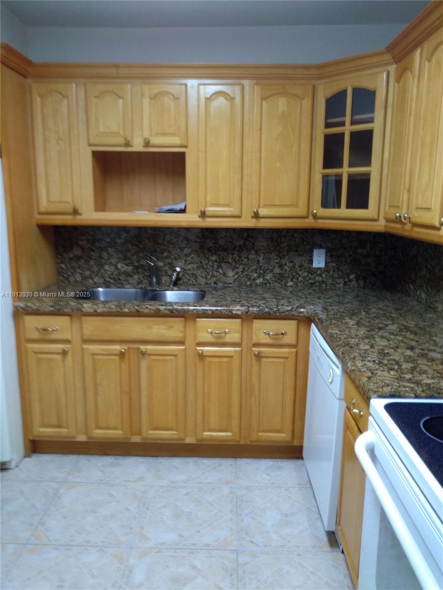 CRESTVIEW TOWERS CONDO - Residential