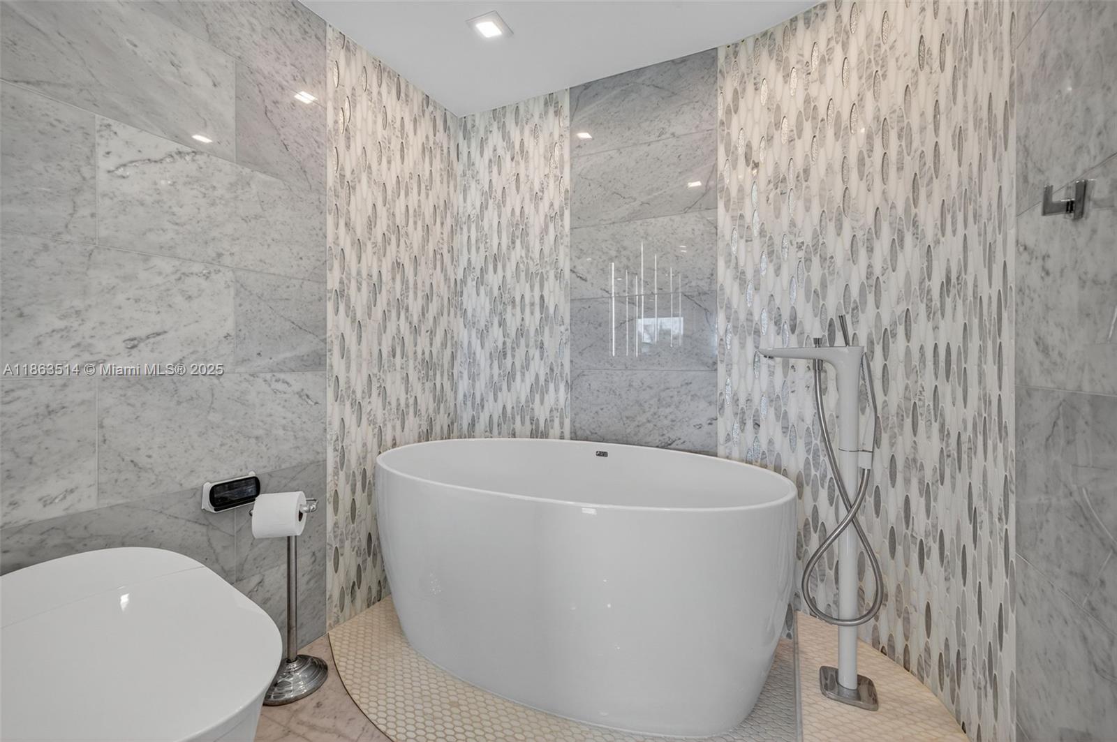 OCEAN VISTA CONDO - Residential