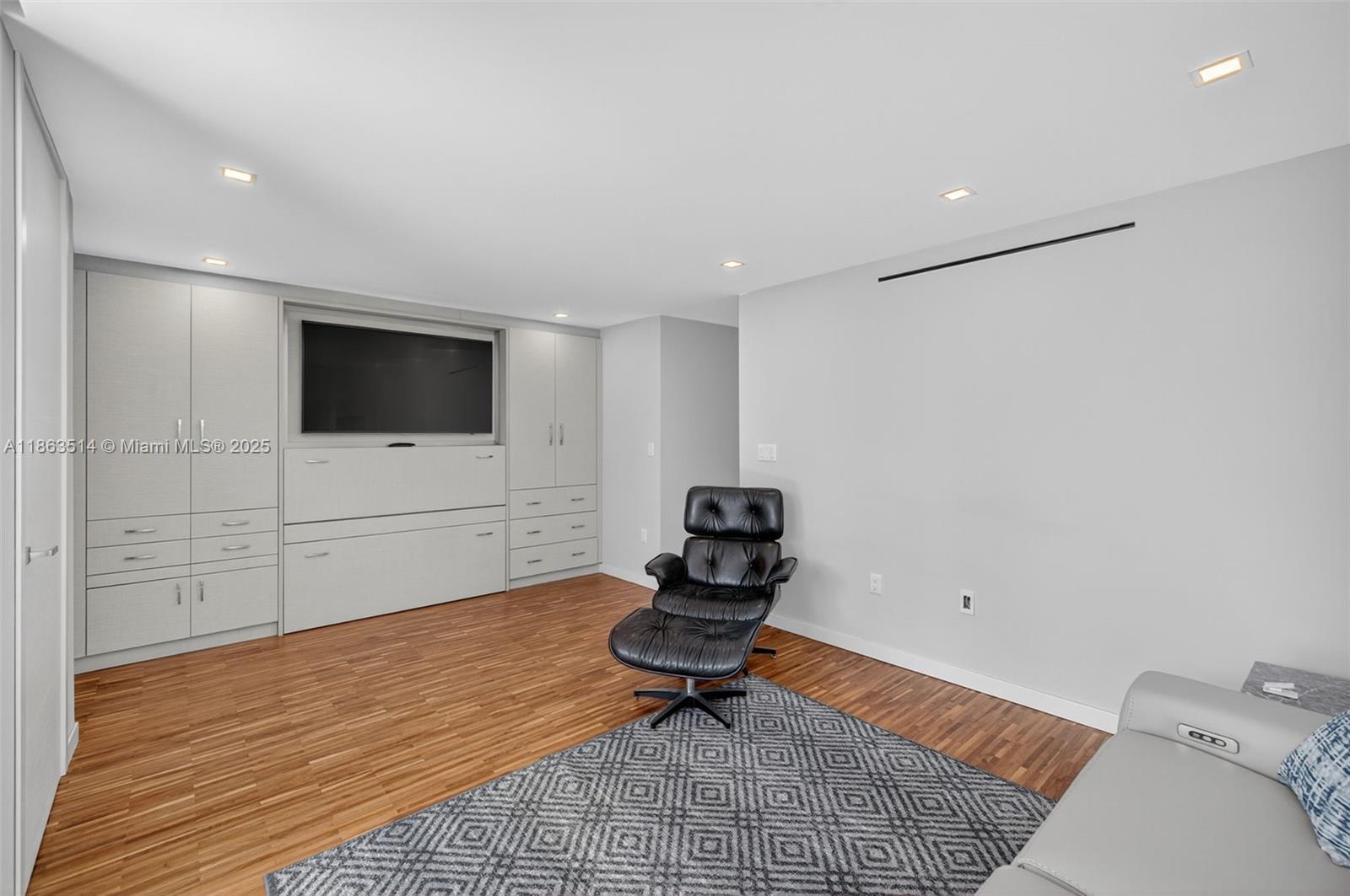 OCEAN VISTA CONDO - Residential