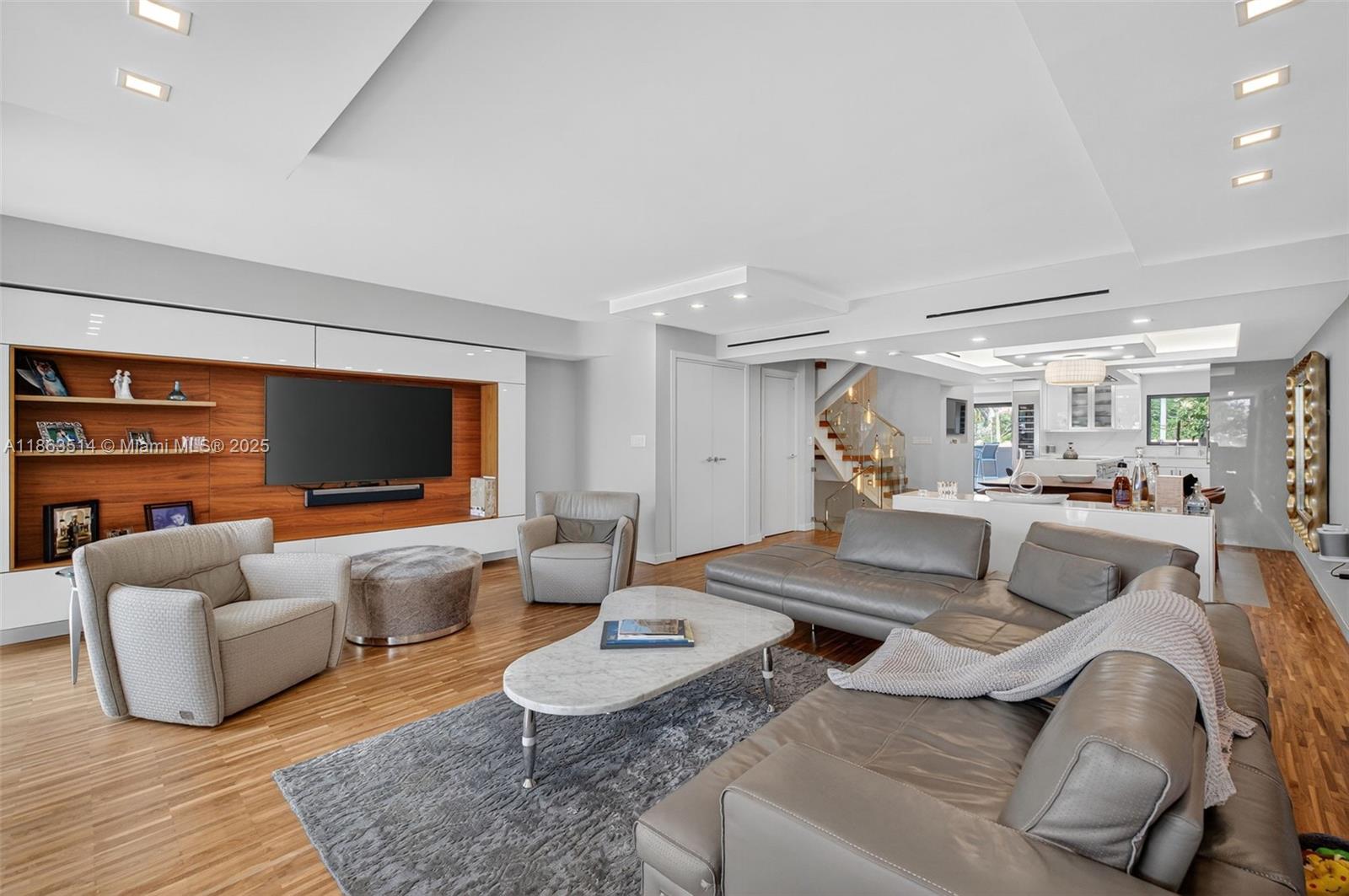 OCEAN VISTA CONDO - Residential