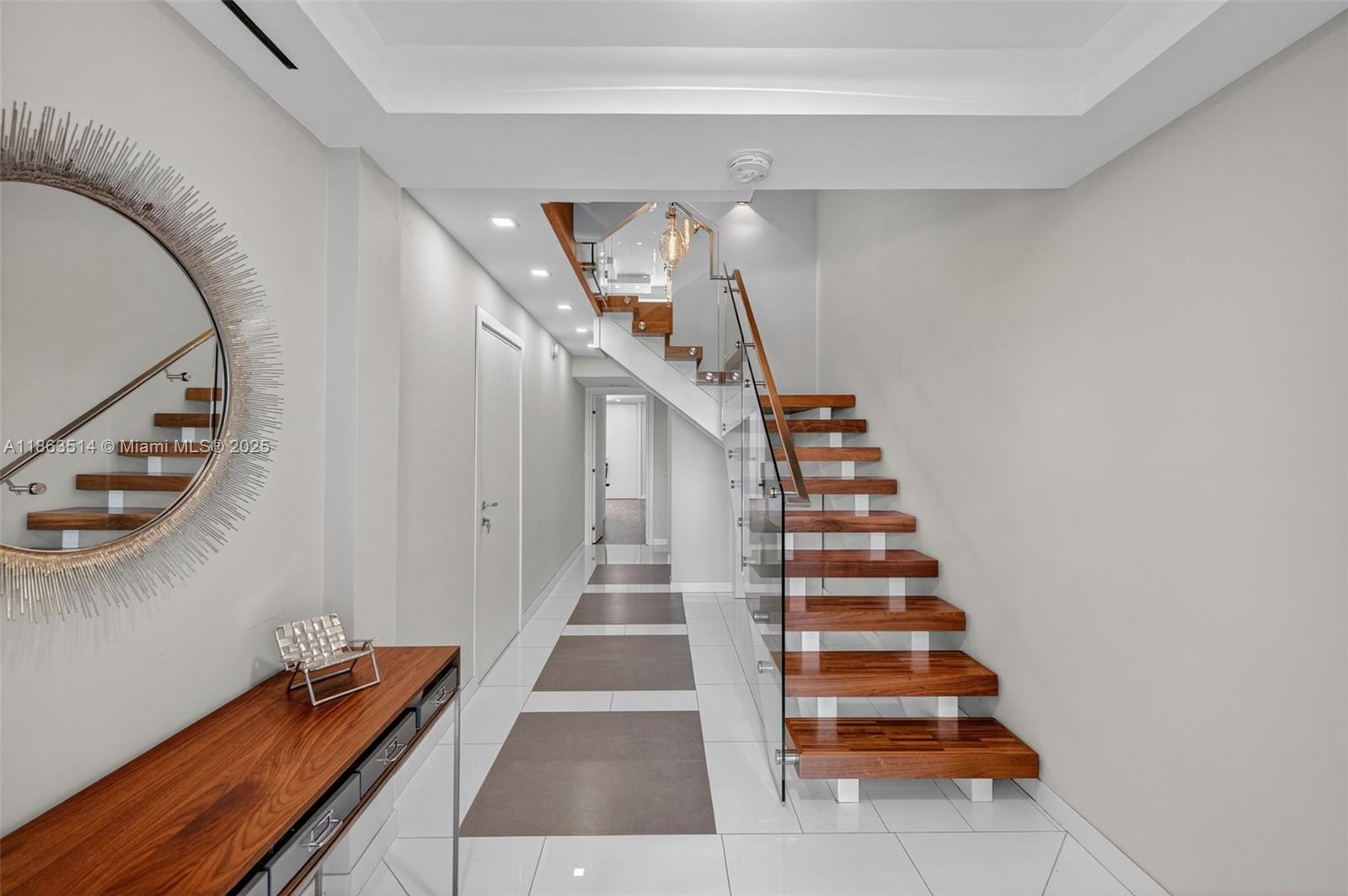 1223 Hillsboro Mile 4