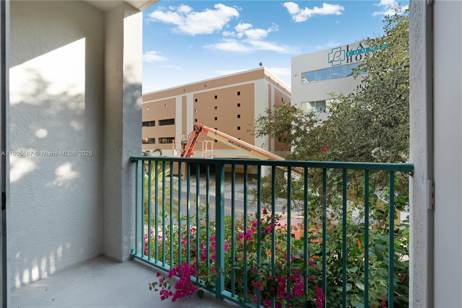 VALENCIA CONDO - Residential Lease