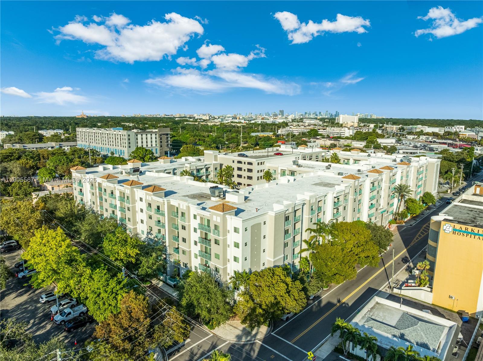 VALENCIA CONDO - Residential Lease