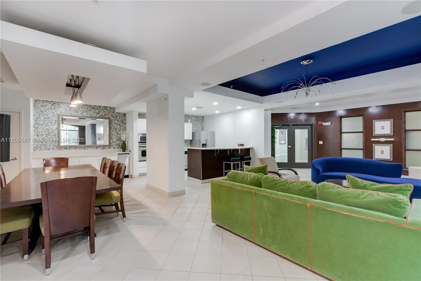 VALENCIA CONDO - Residential Lease