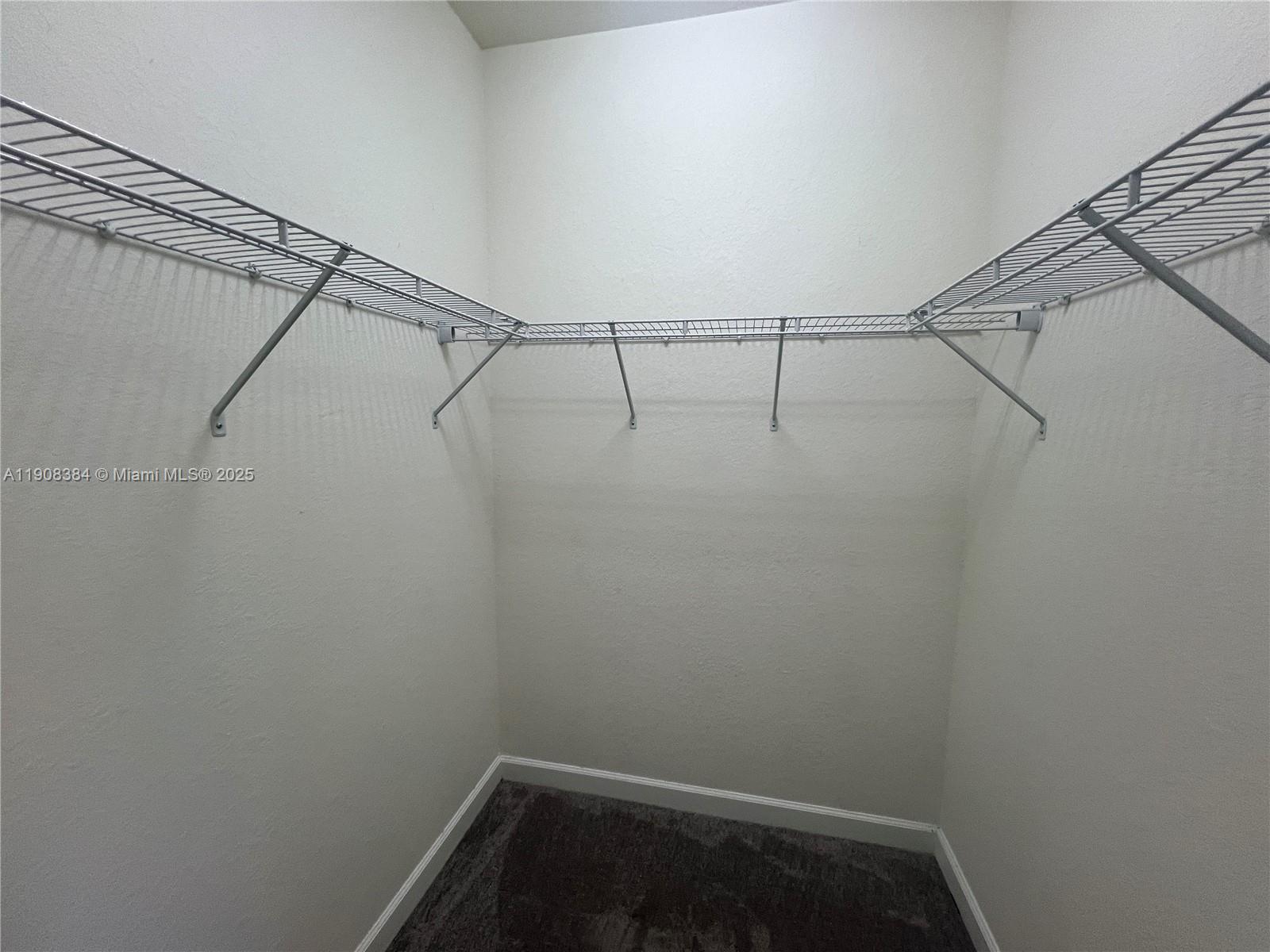 AQUABELLA NORTH REPLAT - Residential Lease