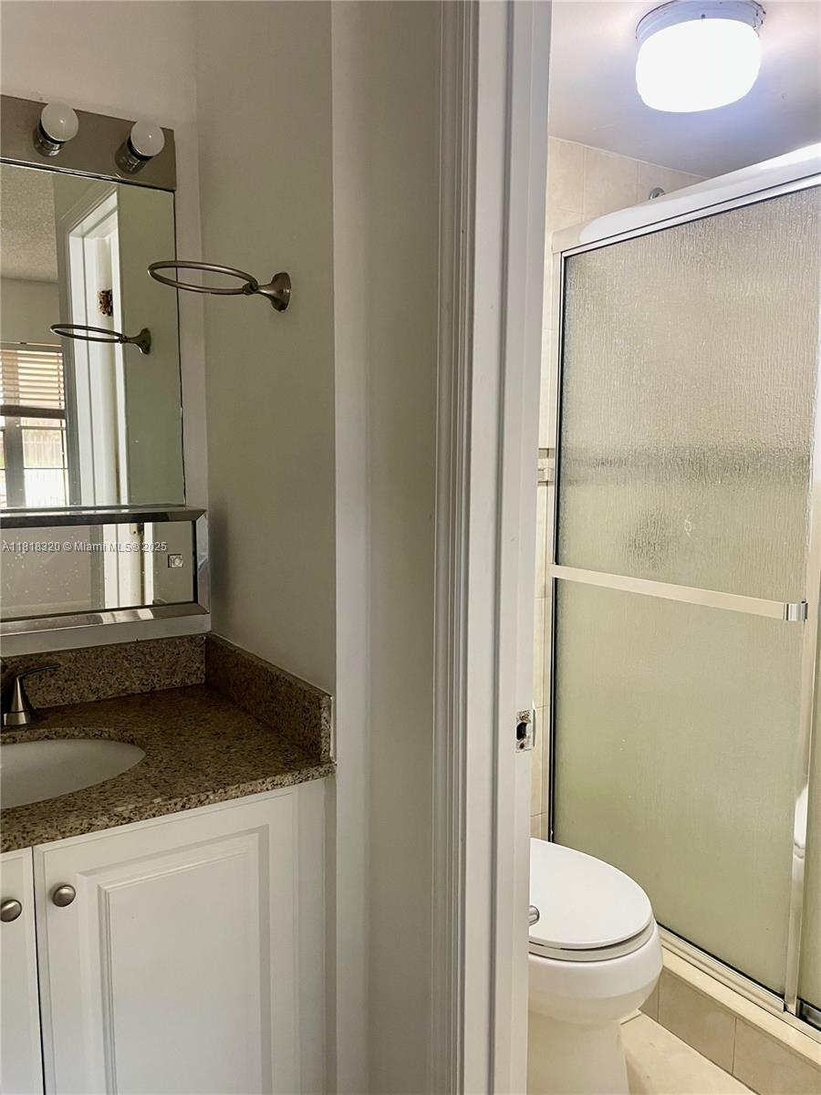 THE FOUNTAINS II CONDO - Residential Lease
