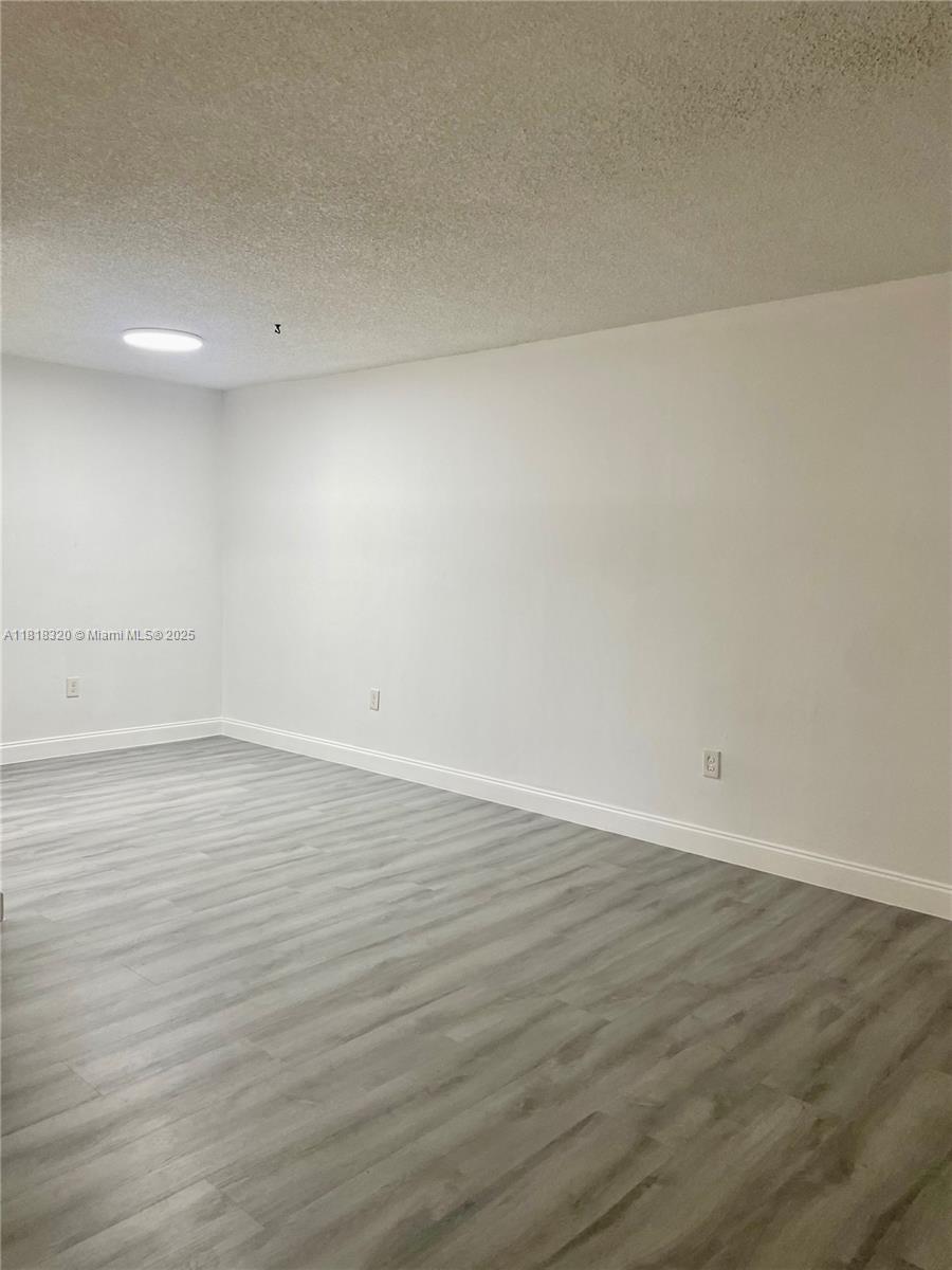 THE FOUNTAINS II CONDO - Residential Lease