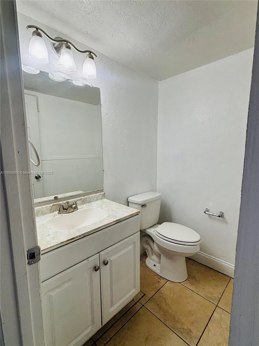 CATALINA ISLES CONDOMINIUM - Residential