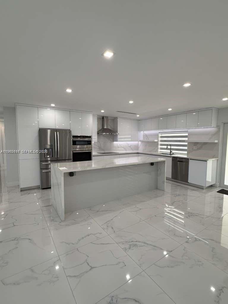 WHISPERING PINES ESTATES - Residential Lease