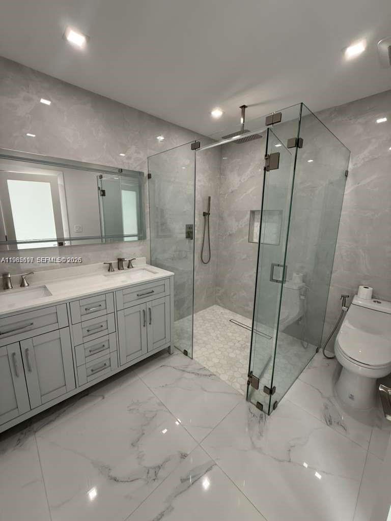 WHISPERING PINES ESTATES - Residential Lease