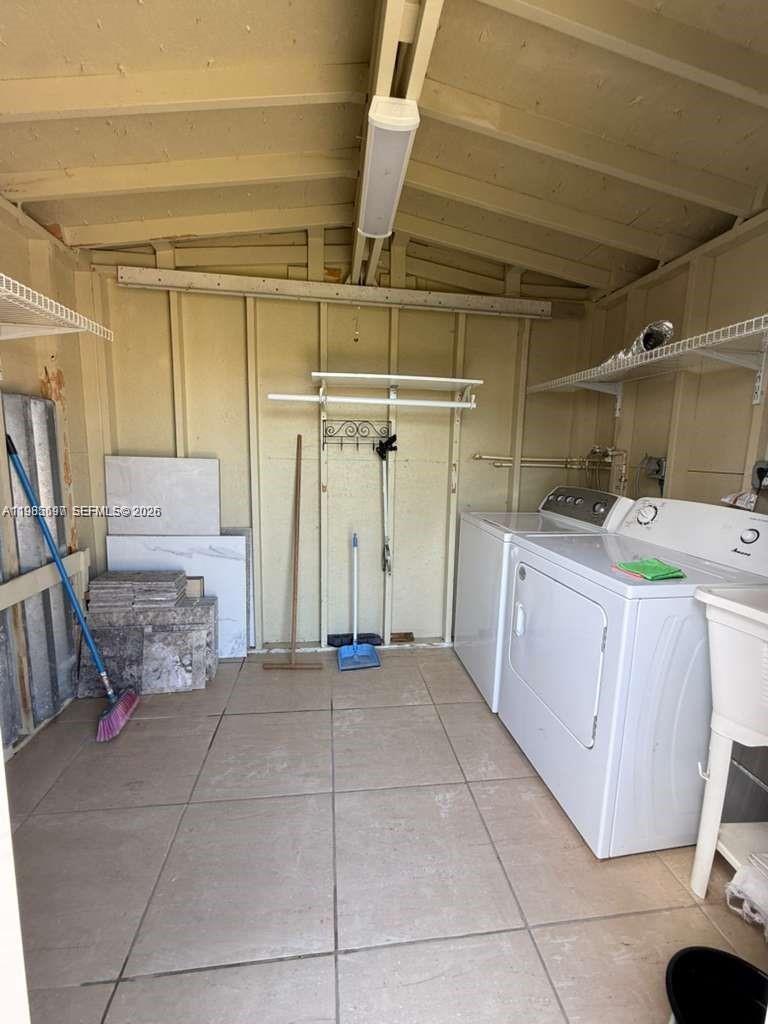 WHISPERING PINES ESTATES - Residential Lease