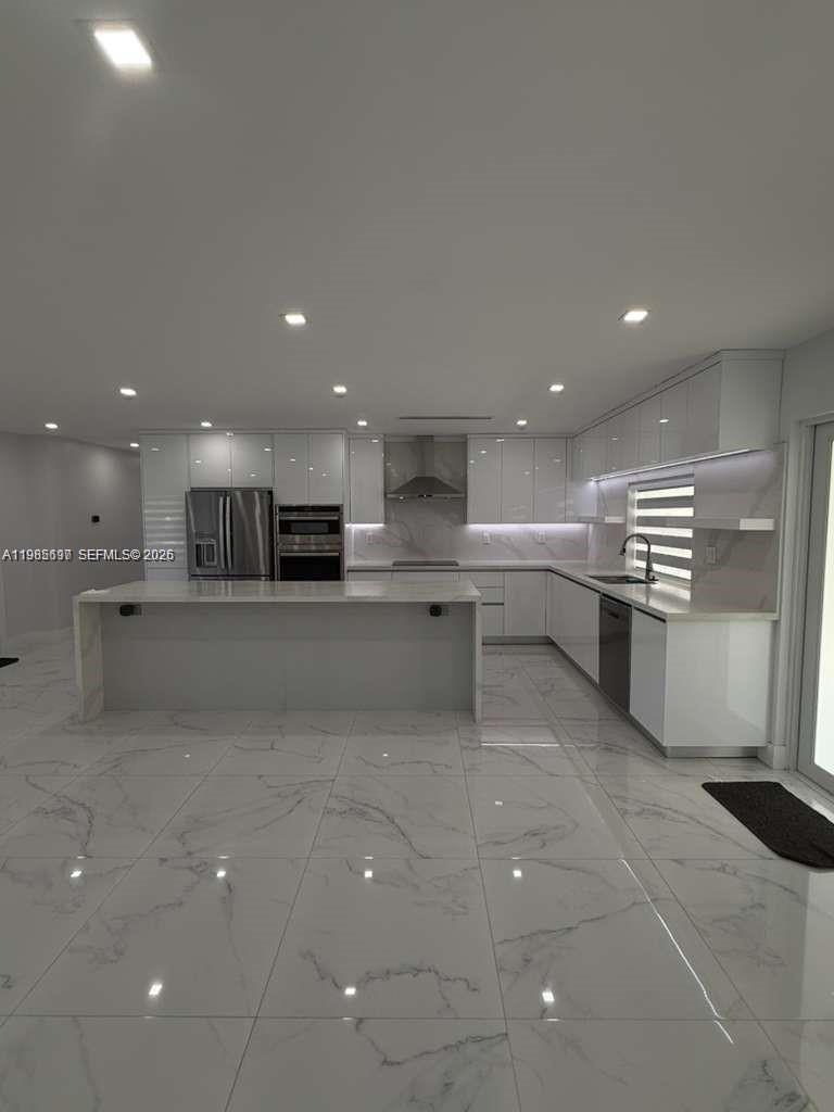 WHISPERING PINES ESTATES - Residential Lease