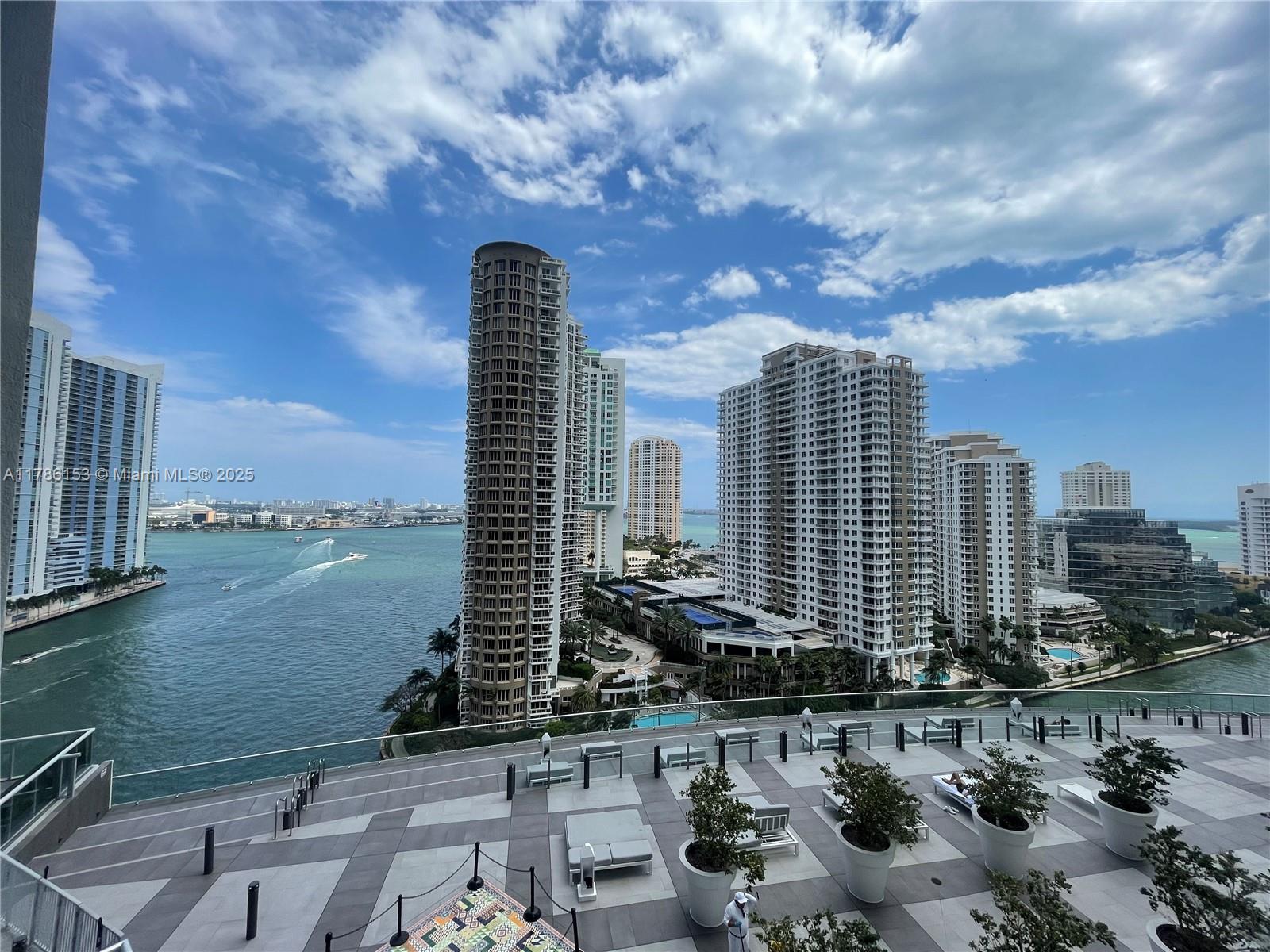 465 Brickell Ave 1705