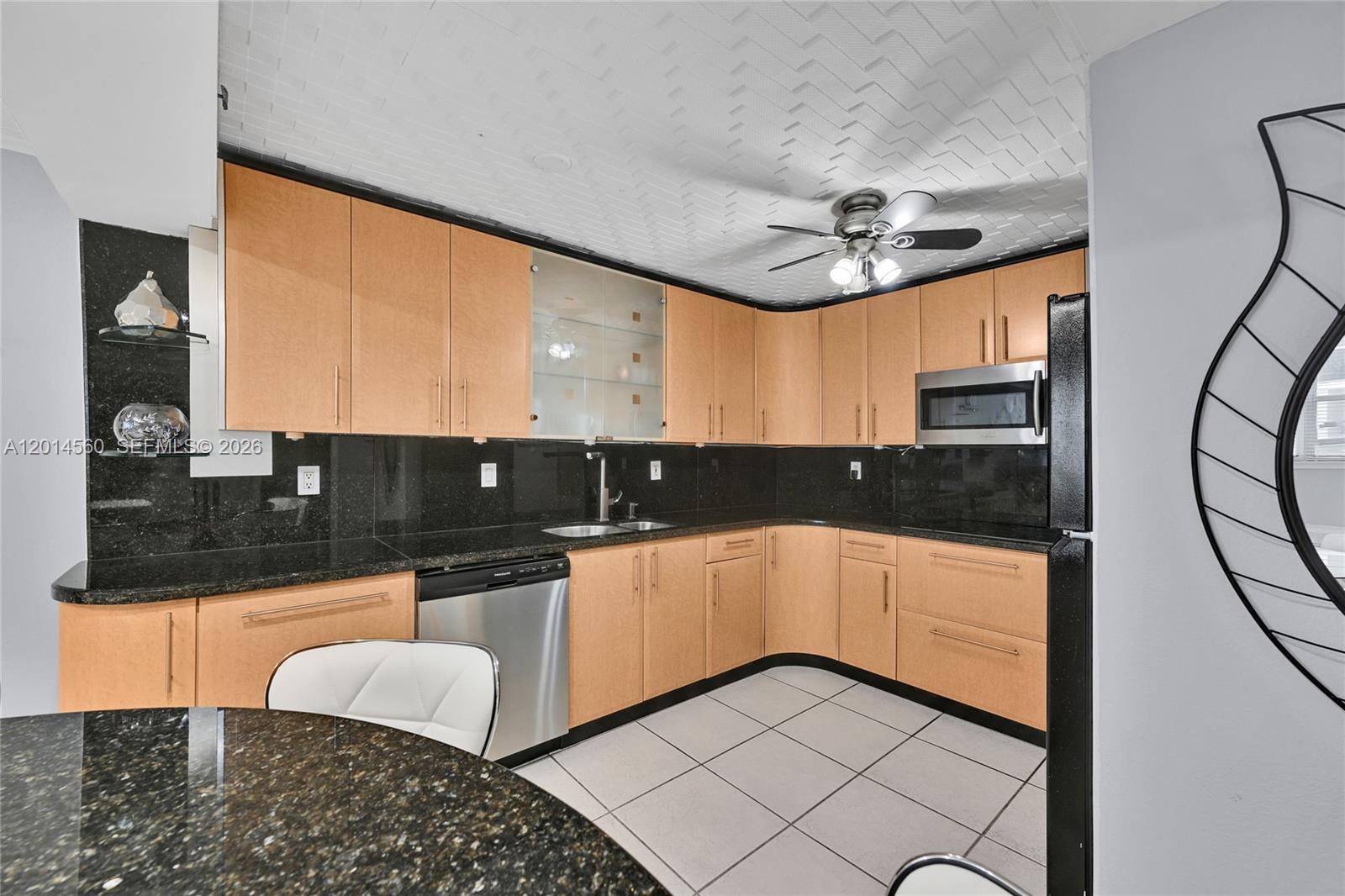 MAISON GRANDE CONDO - Residential Lease