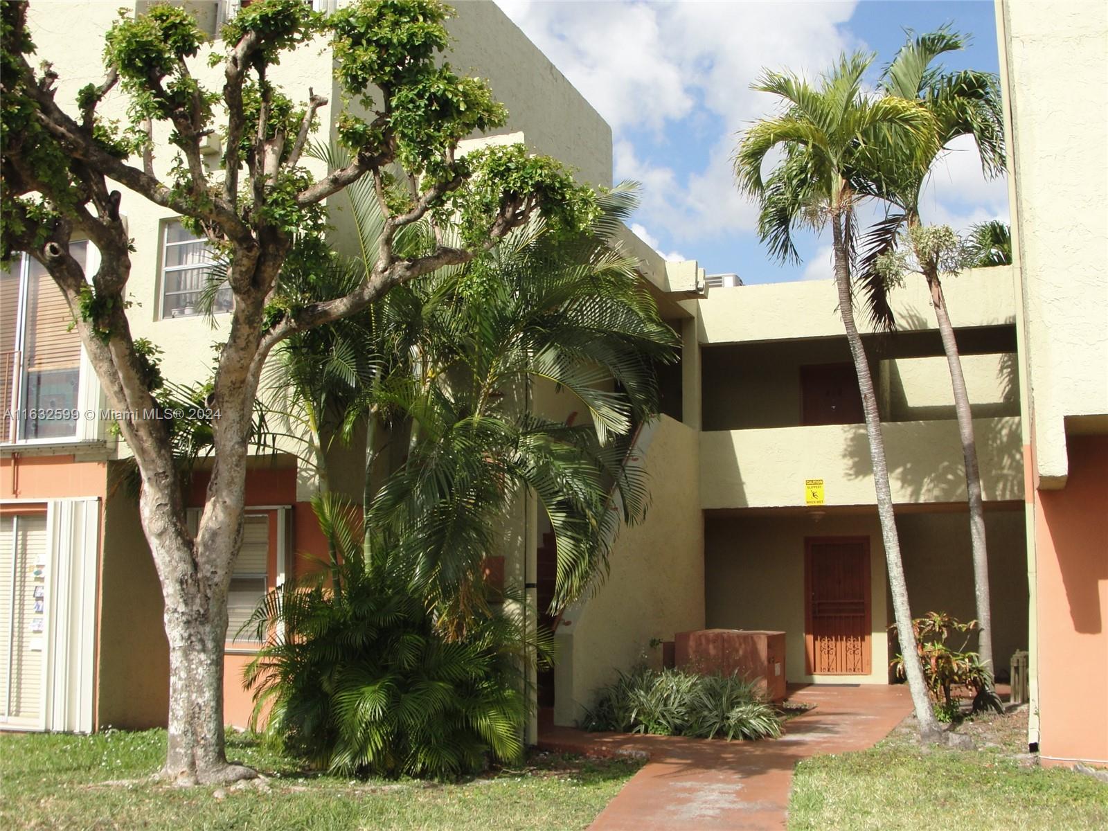Great Rental Opportunity! Large 1/1 unit completely tiled with spacious Living/Dining area in a gated and well maintained community. Assigned Parking space and additional parking spaces available. Just painted. Community Laundry room and community pool in premises. Ready to move in.
Centrally located, close to public transportation, FIU, and easy access to main roads and expressways. Walking distance to Walmart, LA Fitness, Winn Dixie and other stores.