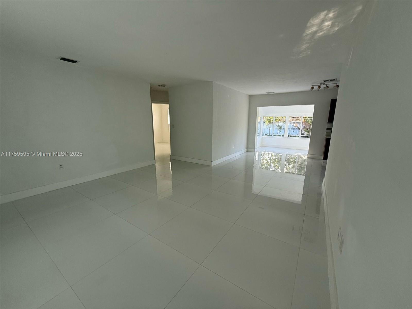 MIRAMAR SEC 13 - Residential