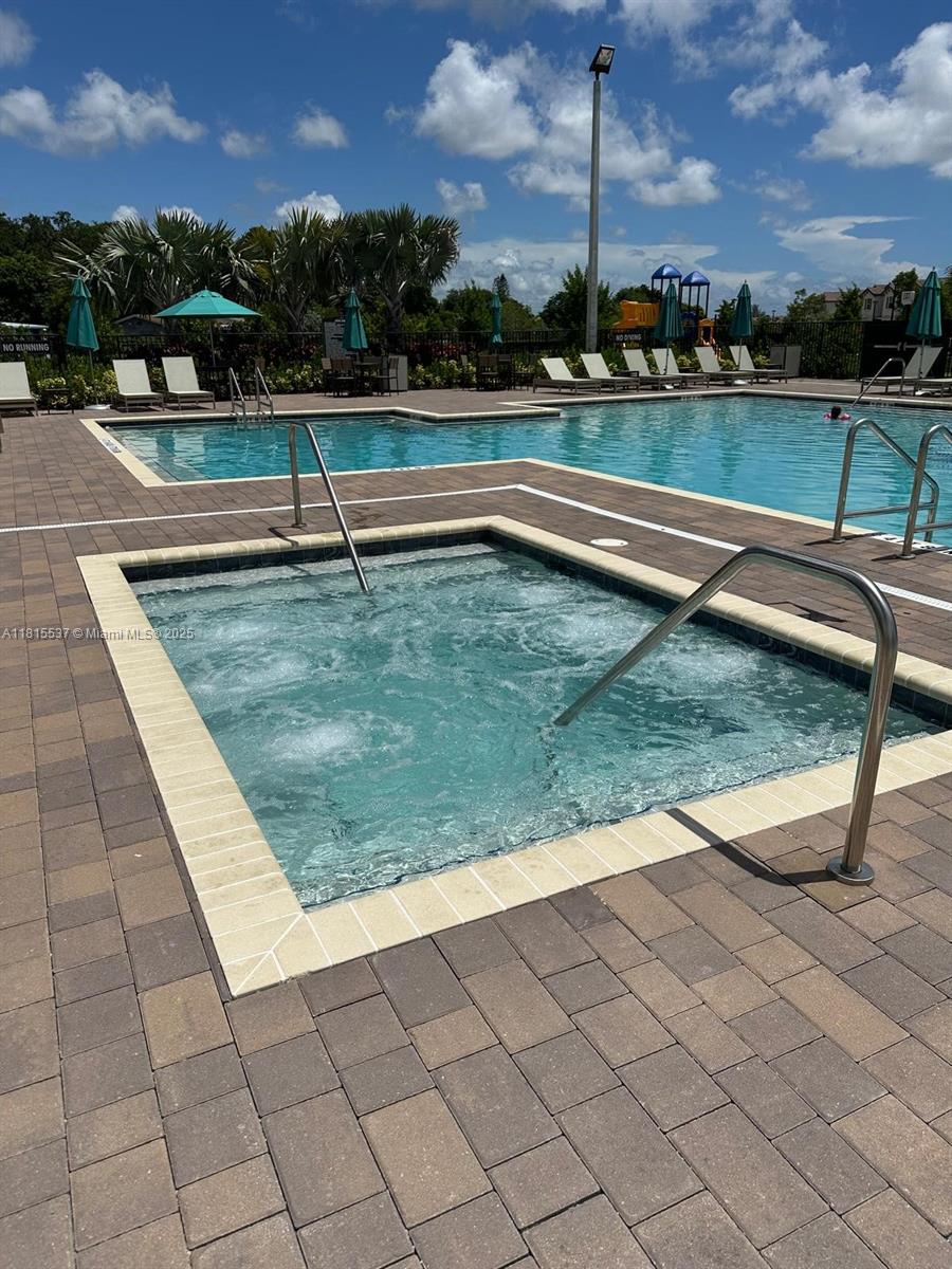 GOLF PARK SEC 1 - Residential