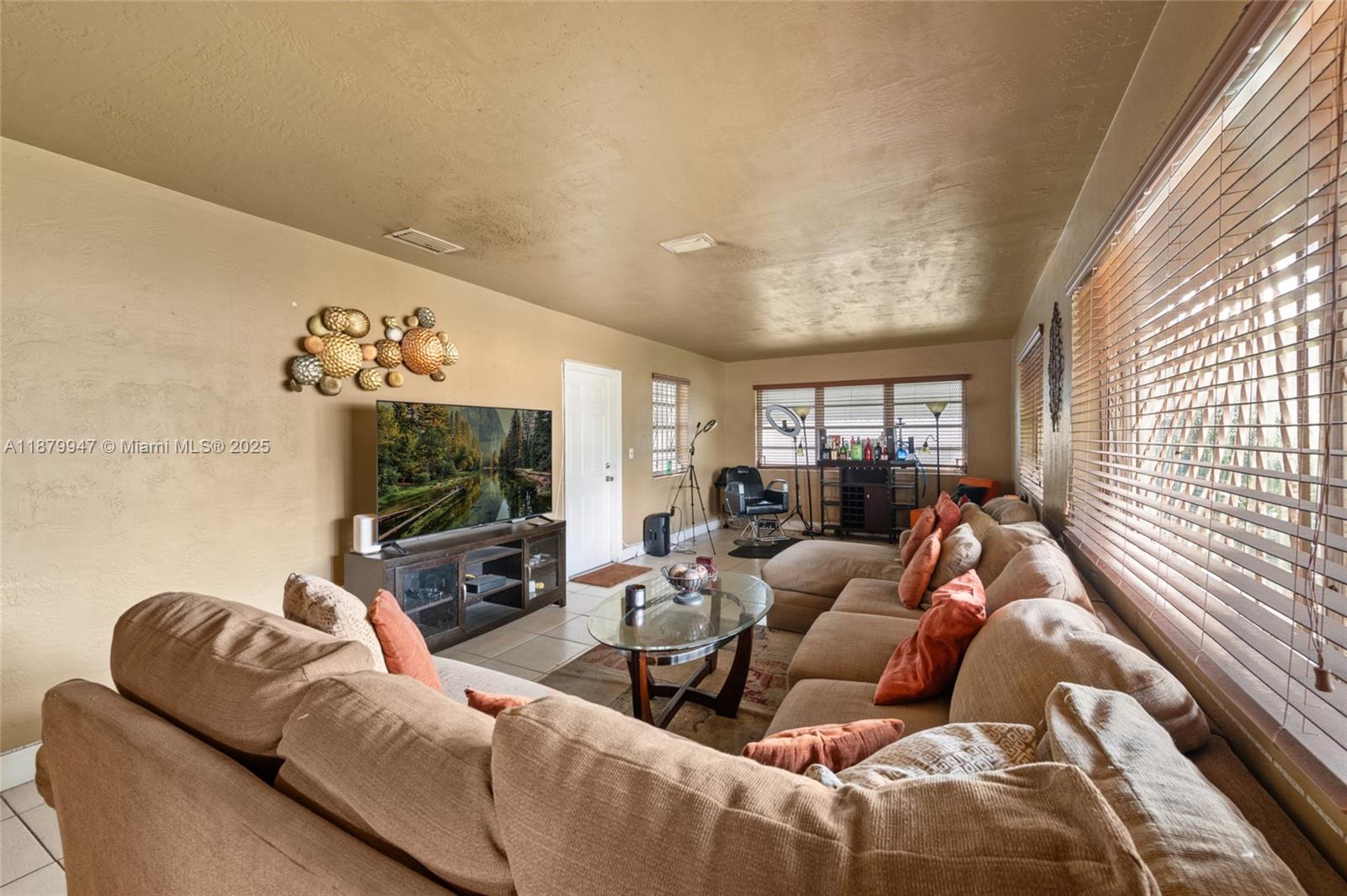 SEMINOLE LAWNS - Residential