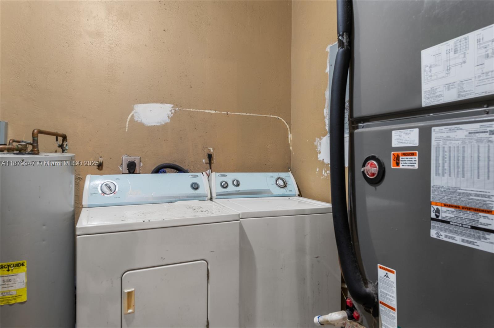 SEMINOLE LAWNS - Residential