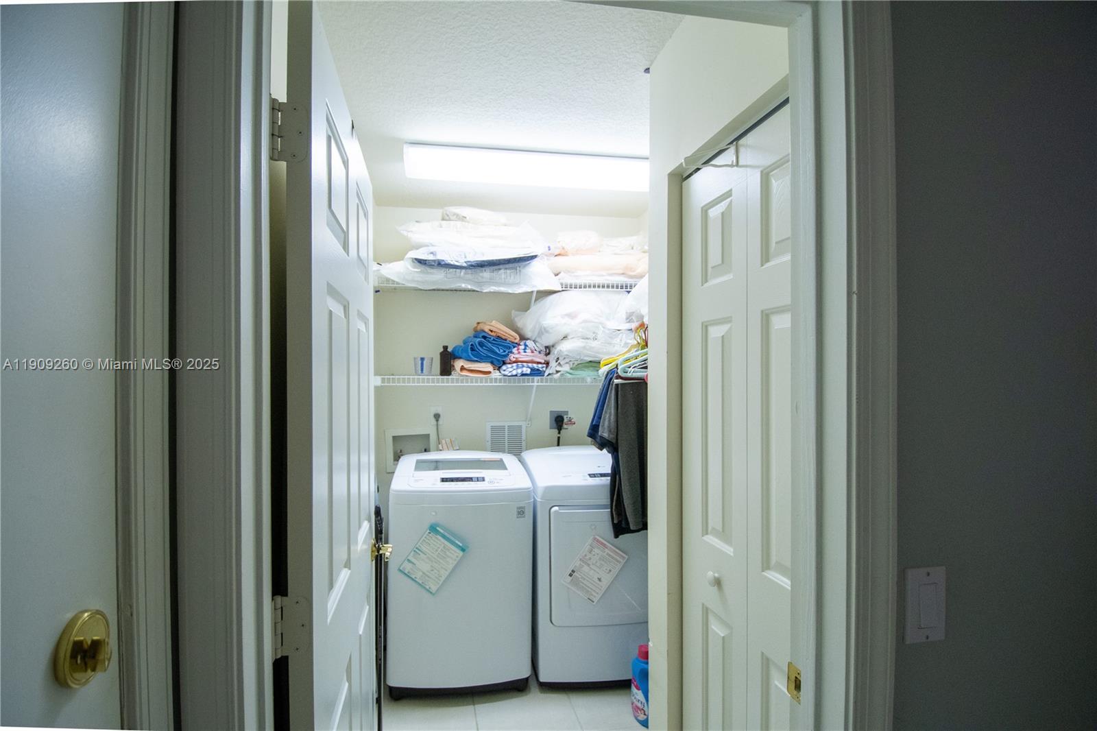 Cascade Lakes - Residential