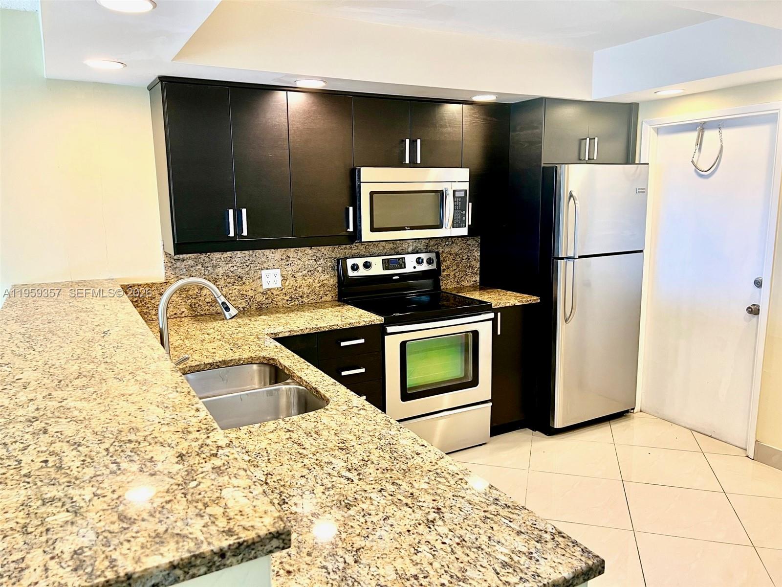 2940 N Course Dr 910