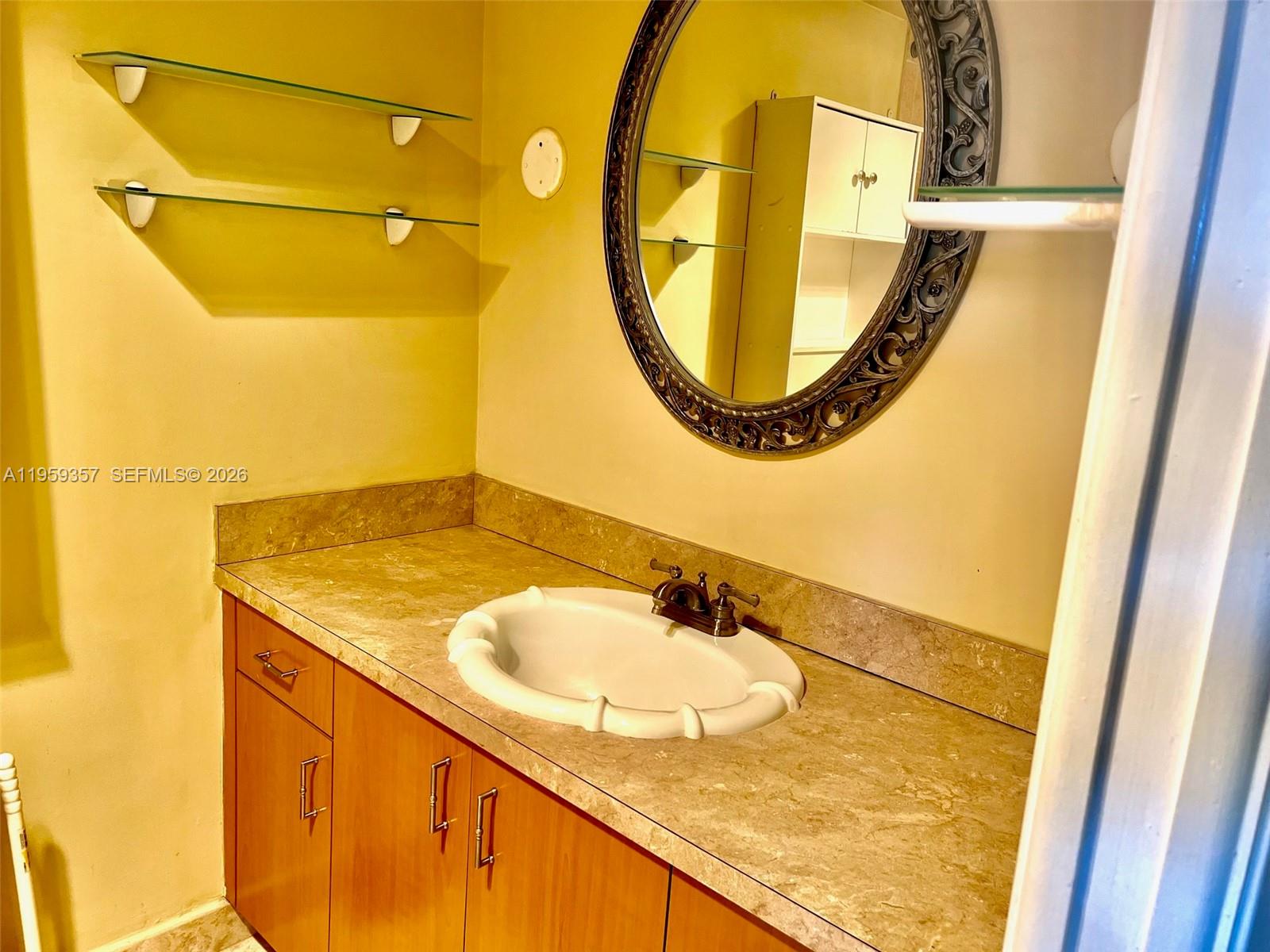 NO 39 PALM-AIRE COUNTRY C - Residential Lease