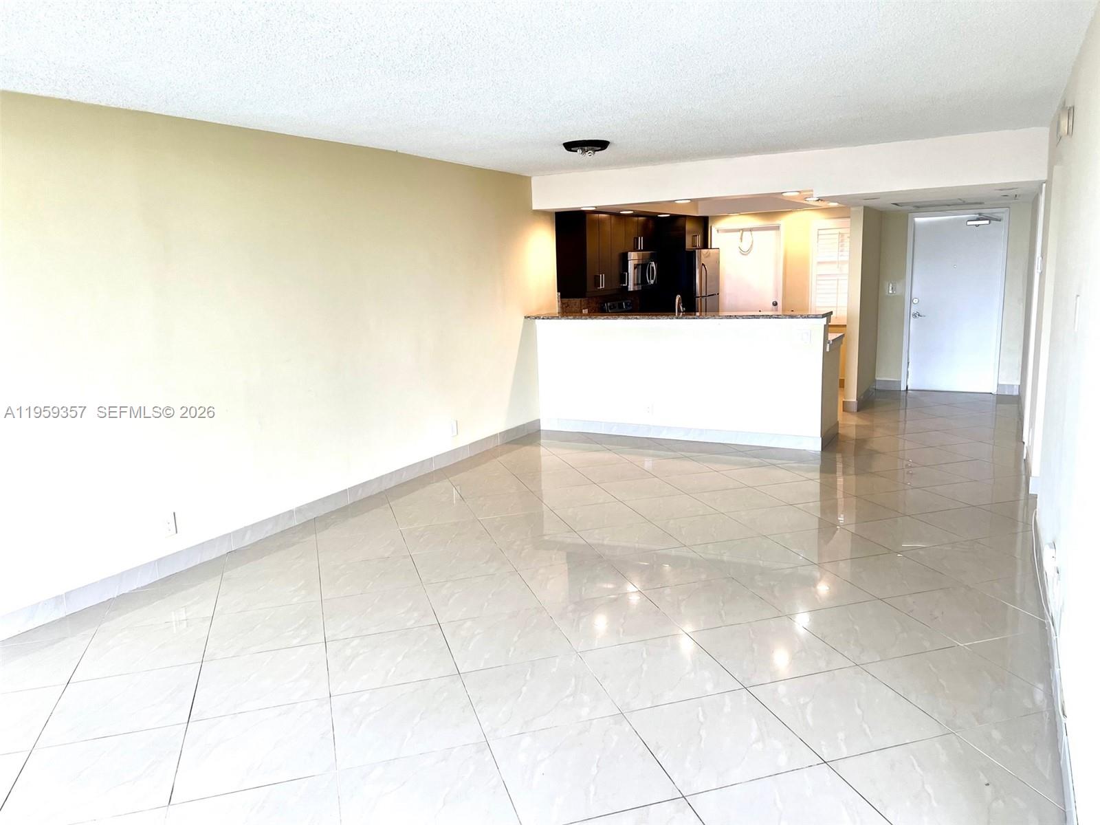 2940 N Course Dr 910