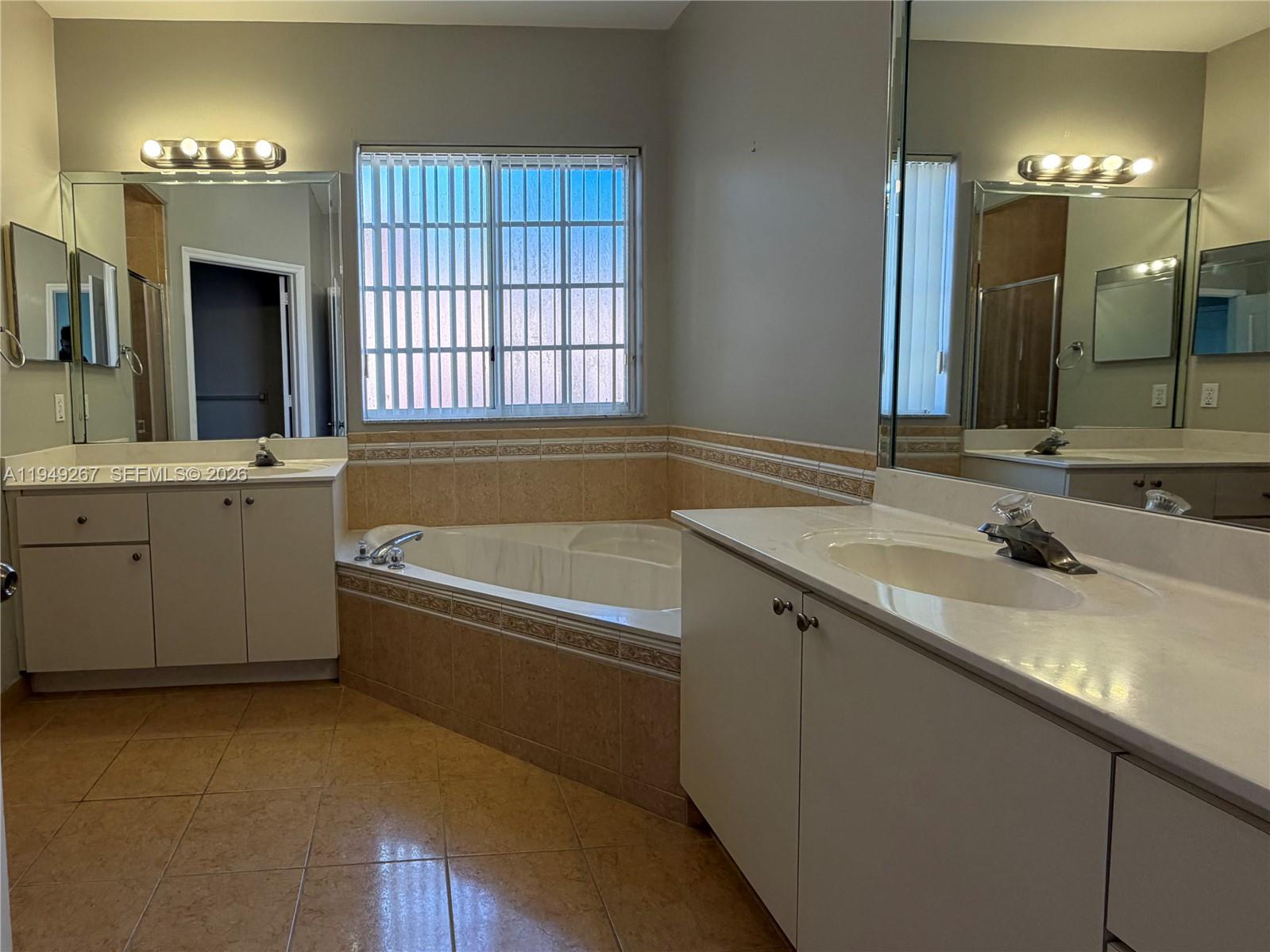 BISMARK HOMES AT VENEZIA - Residential