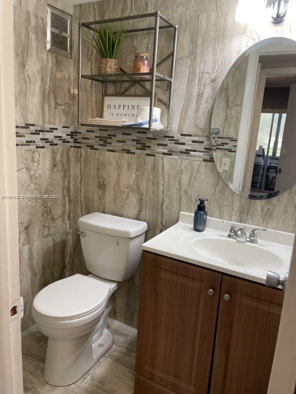 WINDSOR CONDOS - Residential Lease