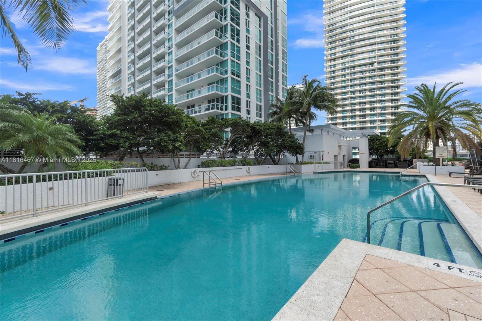 1050 Brickell Ave 2216