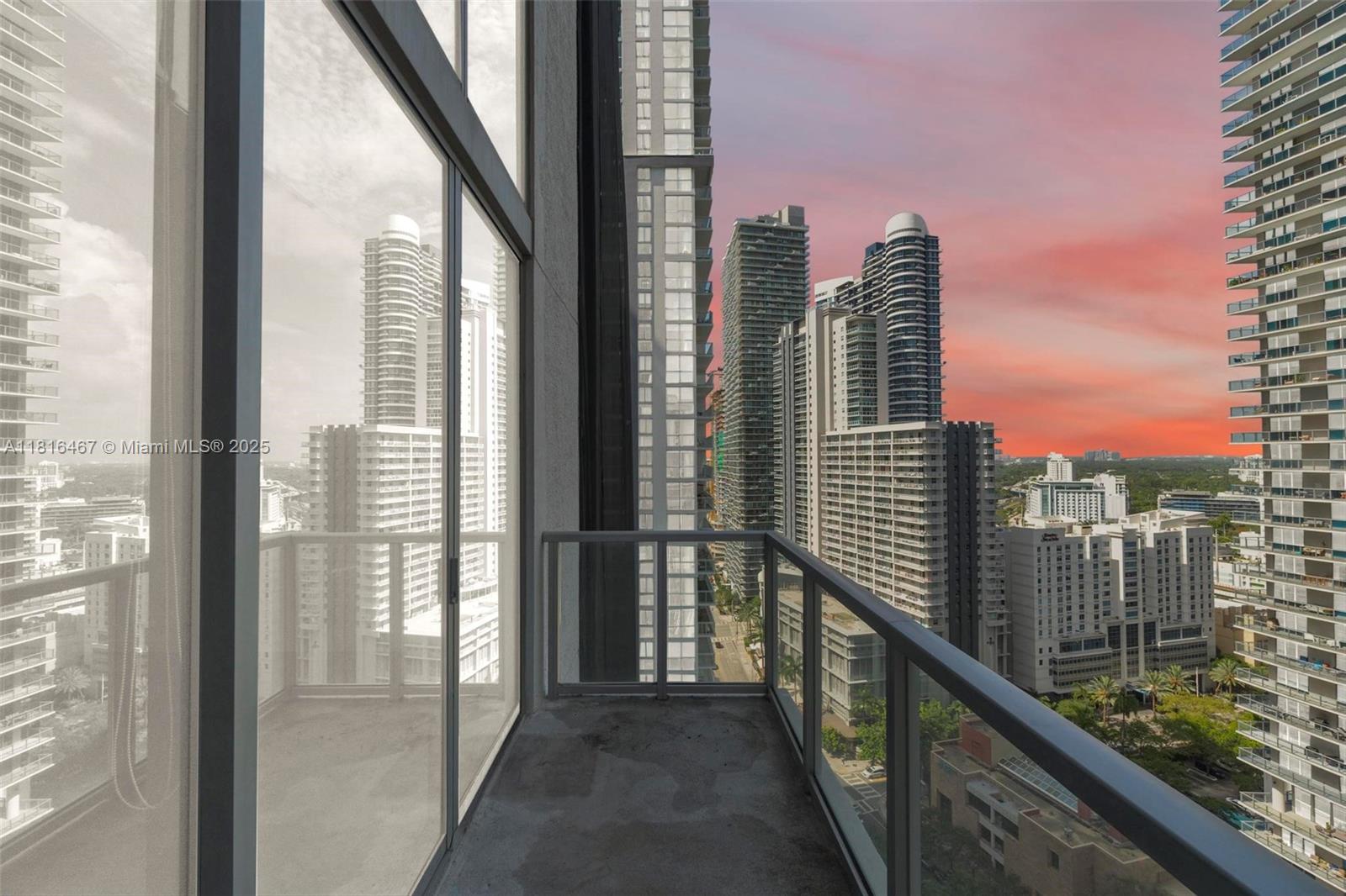 1050 Brickell Ave 2216