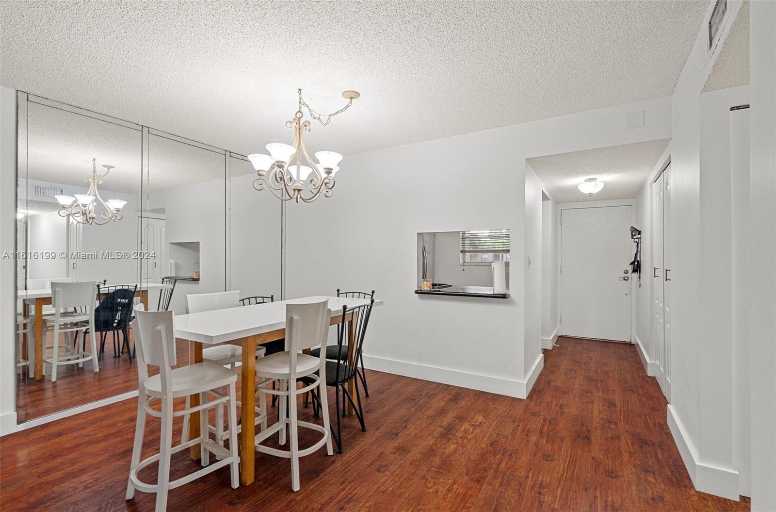 Photo 6 of 19 of 471 N Pine Island Rd D201 condo