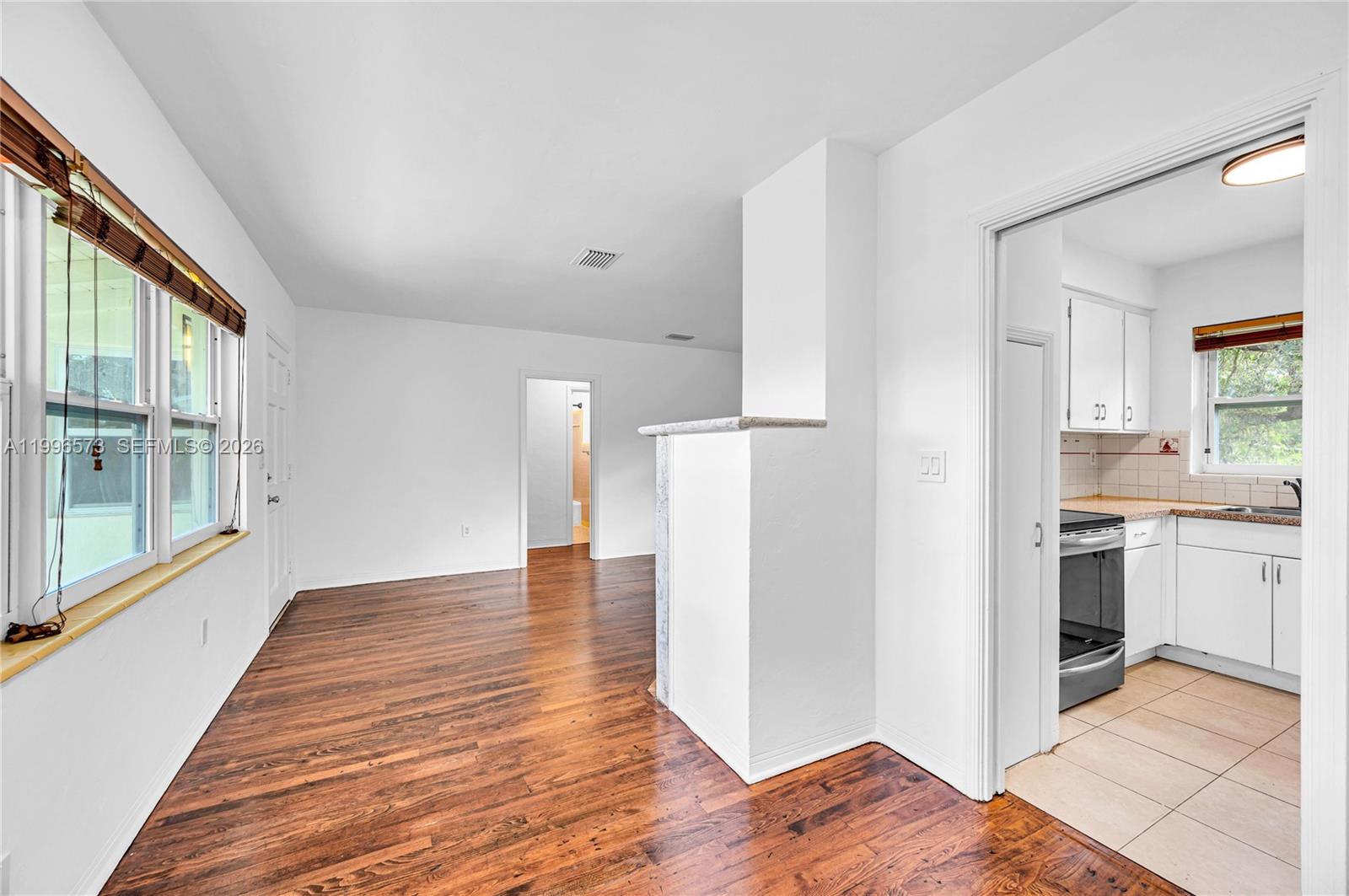 BAYVIEW ACRES - Residential Lease