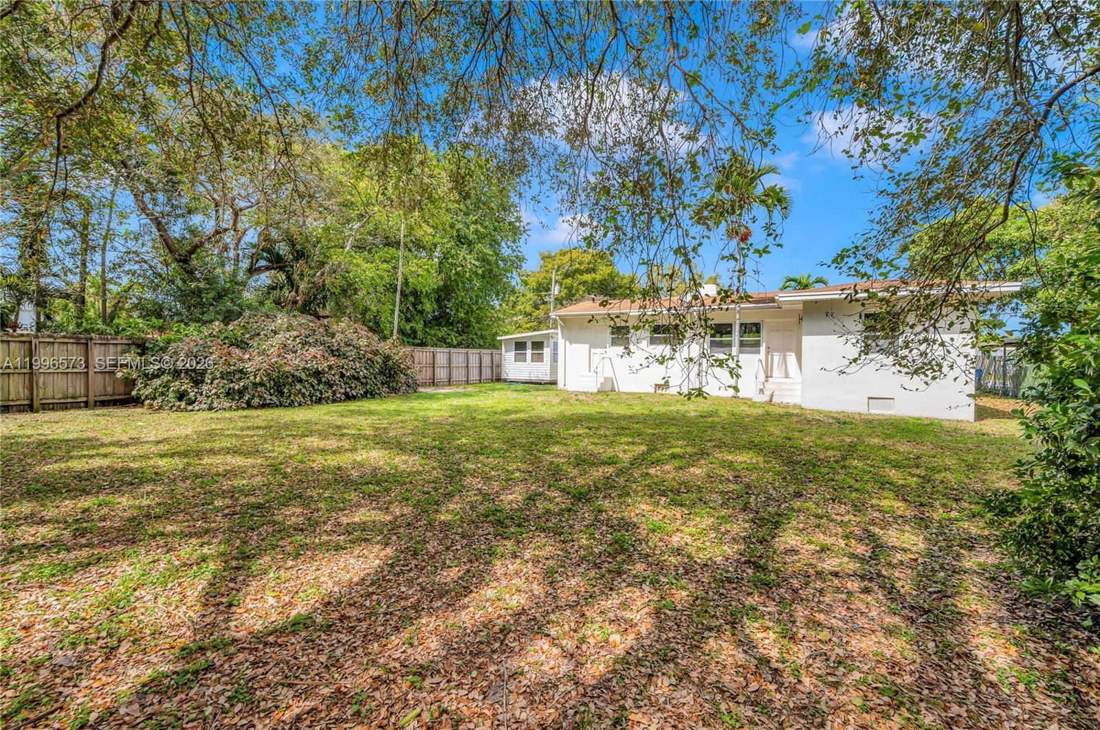 BAYVIEW ACRES - Residential Lease