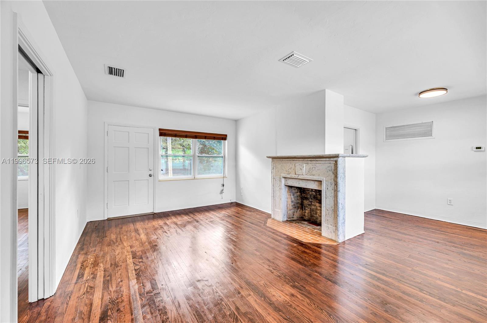 BAYVIEW ACRES - Residential Lease