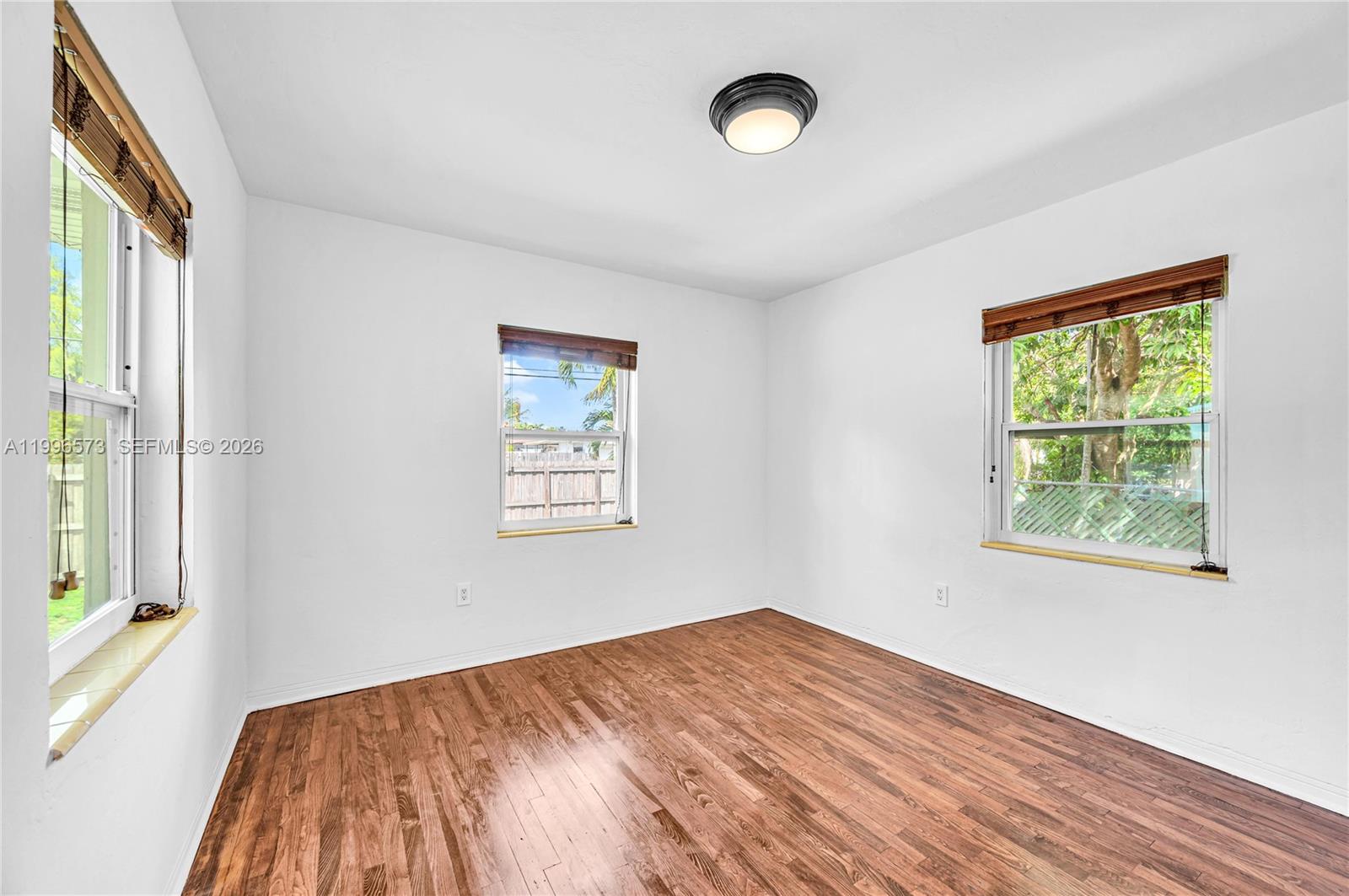 BAYVIEW ACRES - Residential Lease