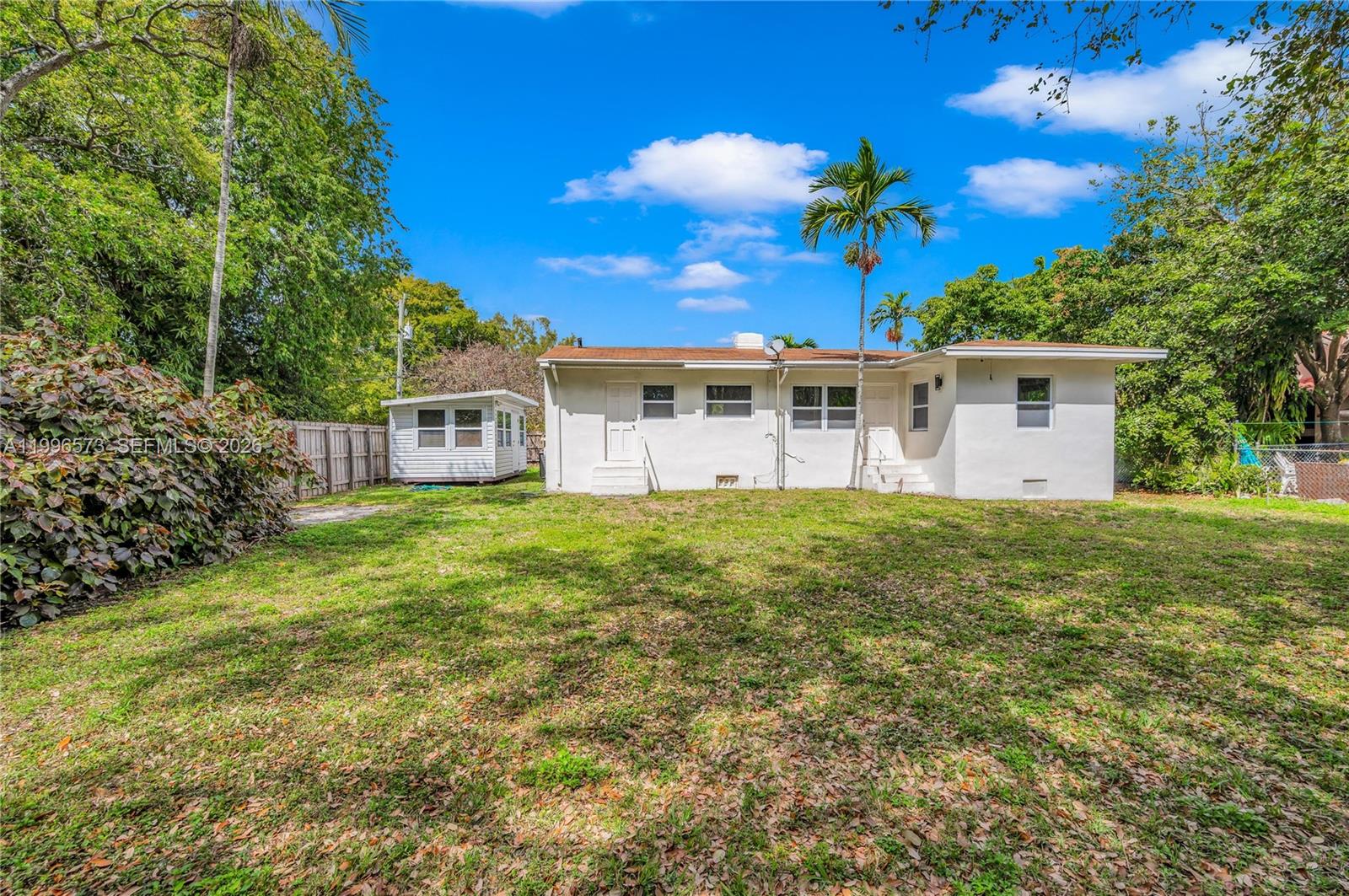 BAYVIEW ACRES - Residential Lease