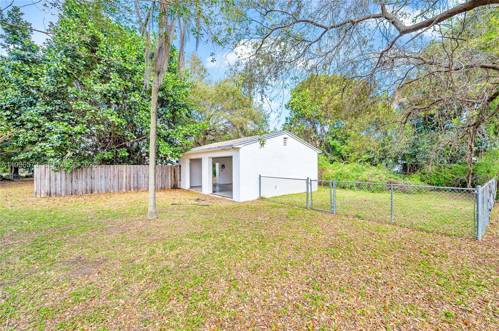 BAYVIEW ACRES - Residential Lease