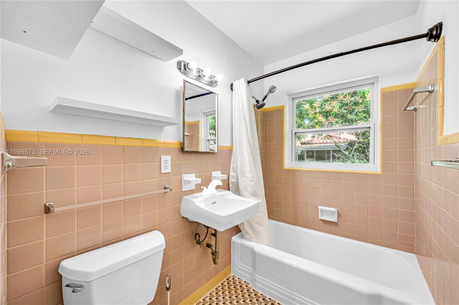 BAYVIEW ACRES - Residential Lease