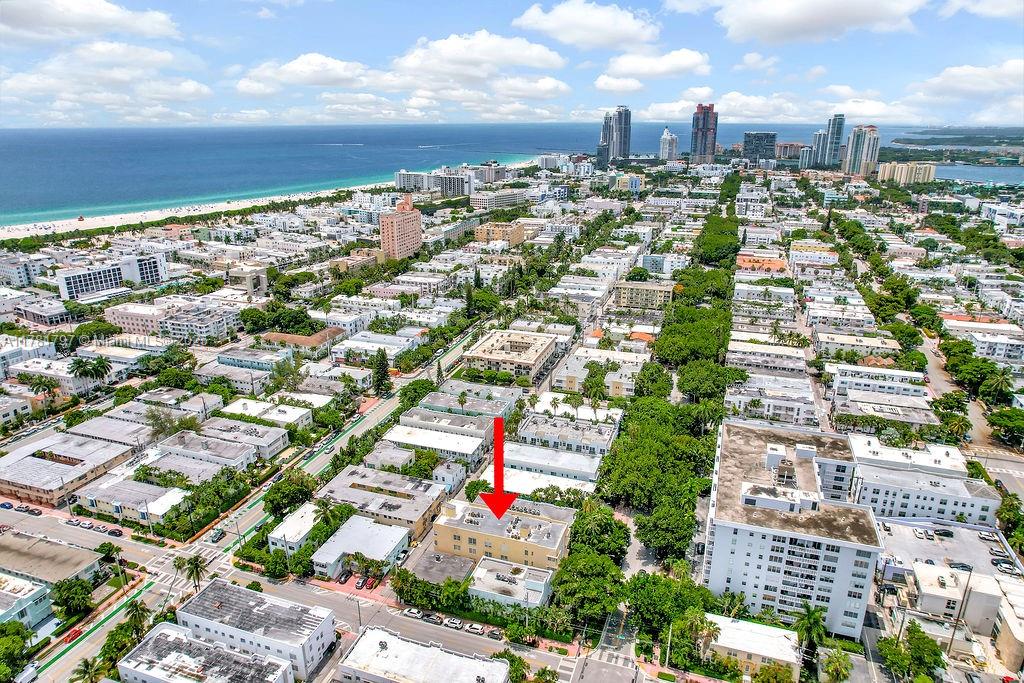 THE FLAMINGO CONDO - Residential