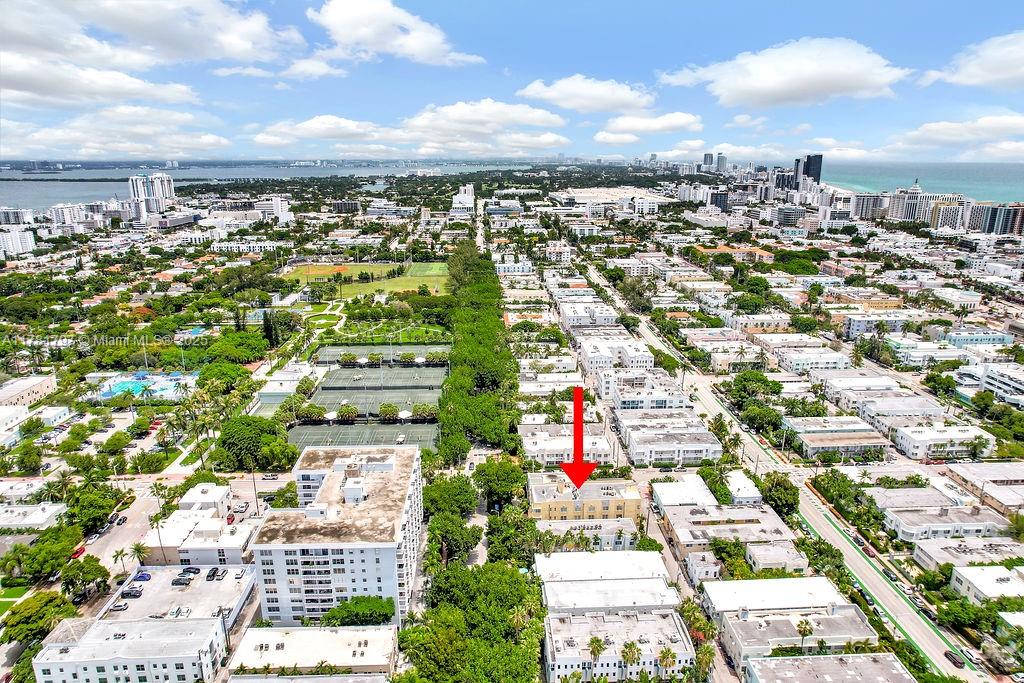 THE FLAMINGO CONDO - Residential